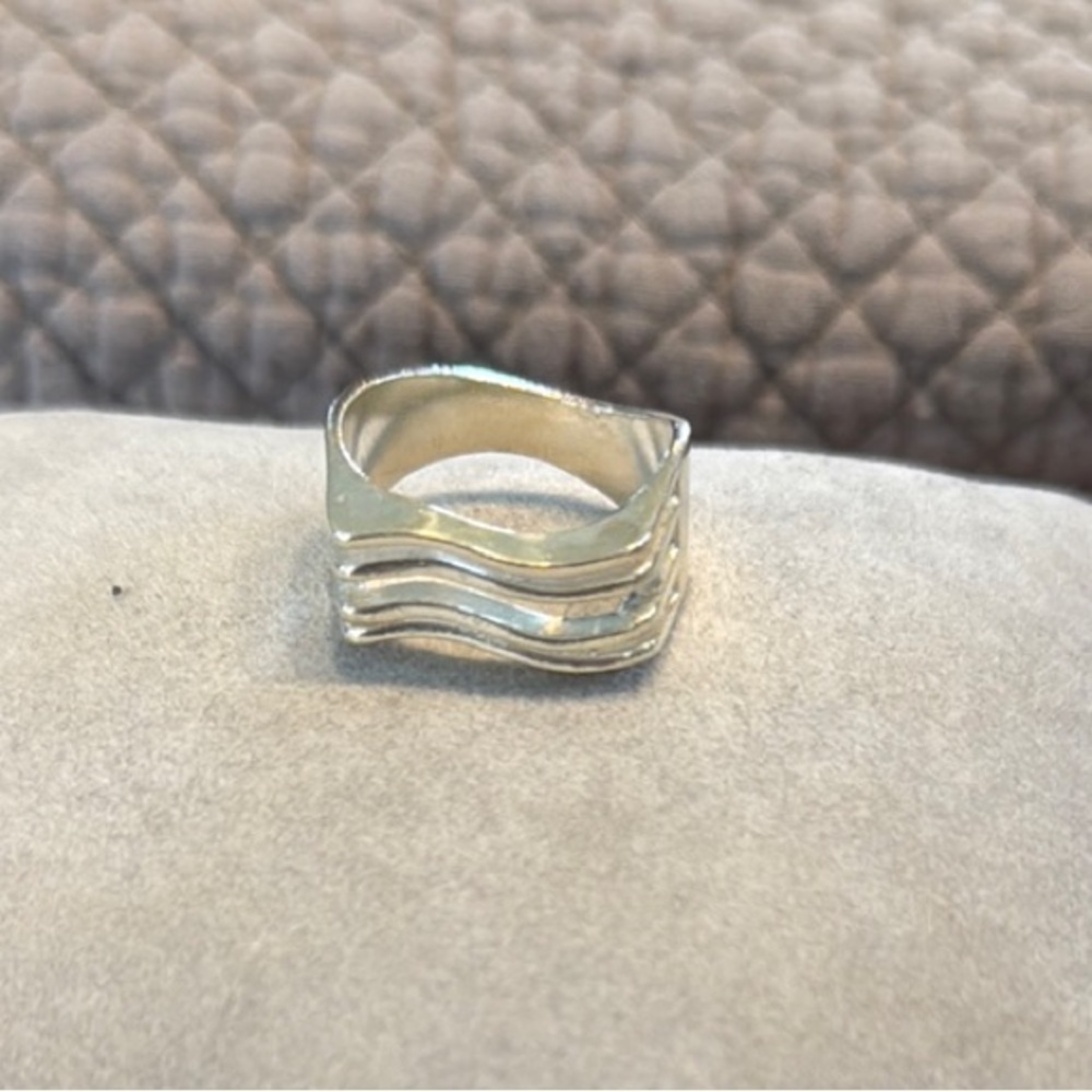 Elegant Silver Wave Ring